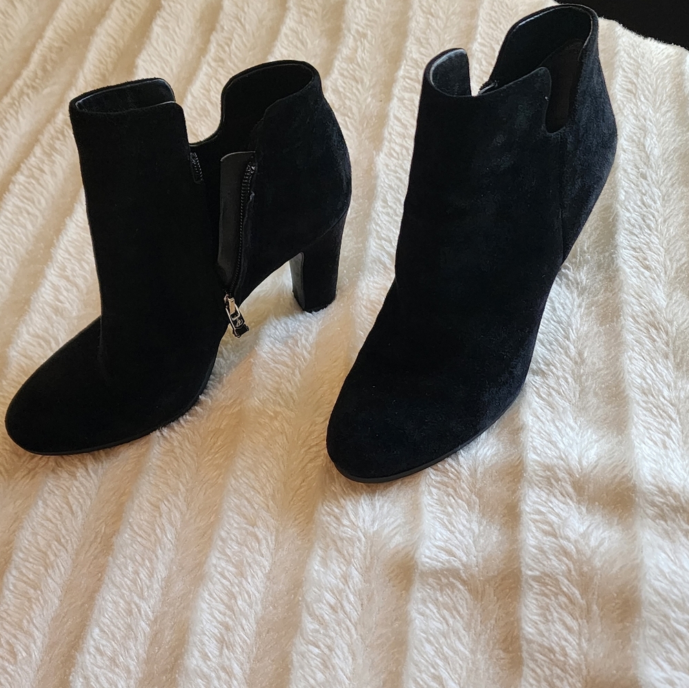 Sam Edelman suede booties size 6 1/2